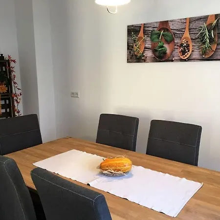 Apartman Whispers 2 Comfortable Vacation